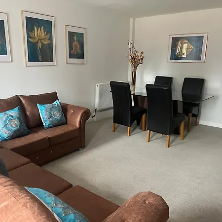 아파트 Still Indian Court *