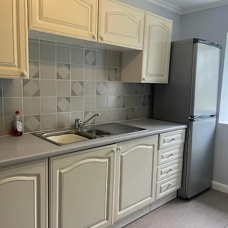 아파트 Still Indian Court *